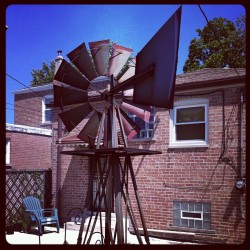 My auntie has a windmill in her backyard. #instaphoto #windmill