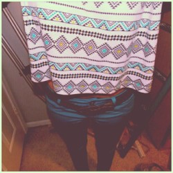 istalkfashion:  #fashion #outfit #tribalprint #coloredpants #belt