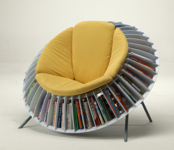 Silla Margarita.  Una silla muy original con biblioteca incorporada. 