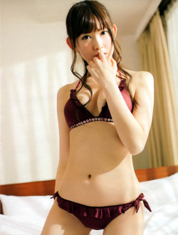 kawaii-sexy-love:  Haruna Kojima 小嶋陽菜  bbsmaster:  小嶋陽菜