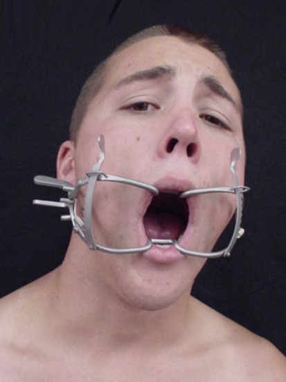 fromfagsforfags:   Â Homosigns followed and carried out #11Â Insert Cock Here  