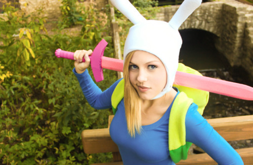 One of my favorite things to see a cutie cosplaying as. It’s gotta be the socks.