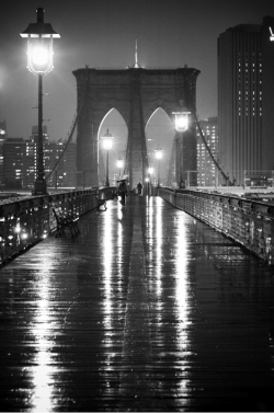 gacougnol:  Brooklyn Bridge by Oleg Lugovskoy 