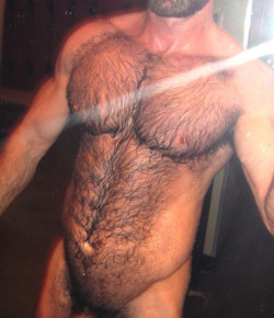 guysthatgetmehard:  wet fur