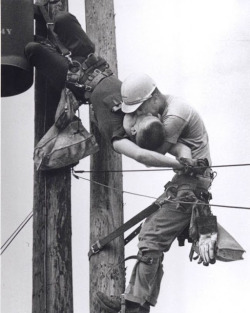 sailorboy1264:  El beso. 1967. 17 de Julio. Florida. El fotógrafo