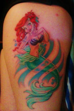 fuckyeahtattoos:  My pin up version of Ariel <3Fresh out of