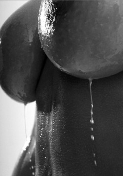 Titty Tuesday http://ijdub22.tumblr.com/Work of art.