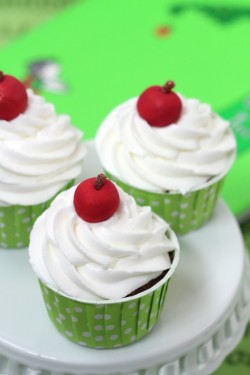 gastrogirl:  healthy back to school cupcakes. 