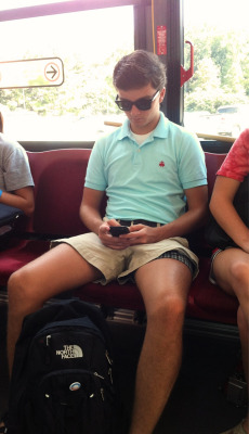 bromofratguy:  Sometimes my boxers were longer than my shorts. This guy’s doing it right. 