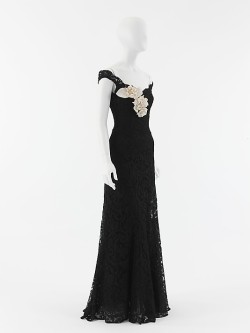 omgthatdress:  Dress Coco Chanel, 1937-1938 The Metropolitan