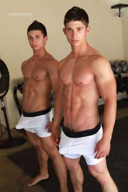 hoiphalloi:  Twins Ajay and Micky from Fratmen (second of four