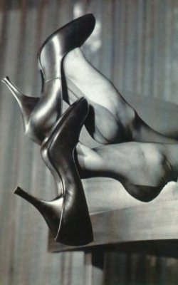 fabulouslyfetish:  hotparade:  Elmer Batters - Stockinged feet