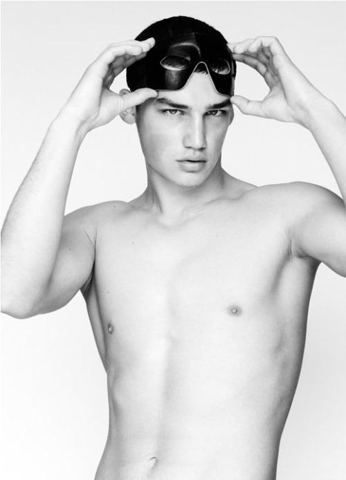 Misa Patinszki by Greg Vaughan