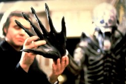 tvvinpeaks: H.R. Giger working on his Xenomorph on the set of Alien