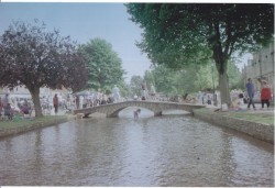 herbookofcoins:  Bourton on the water. Bridges and duck races.