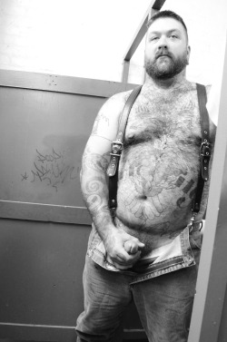 brawnybear:  bulkmale:  super dude #5  Itâ€™s me againâ€¦Â   Brawnybear You are soooo SEXY!!!