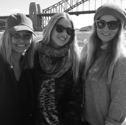 love-larabingle:  Lara with Whitney port and whits sister Paige