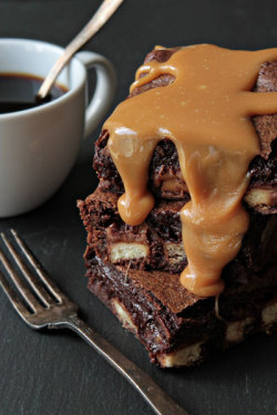 prettygirlfood:  Twix Brownies 4 ounces unsweetened chocolate;