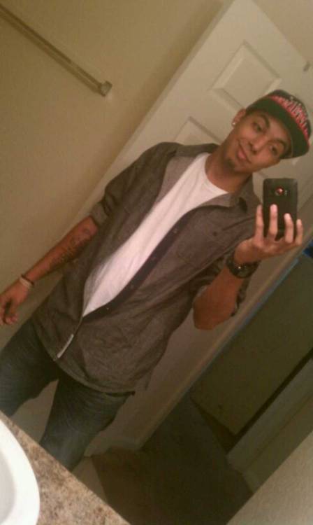 straightboyselfpics:  Jay; 20