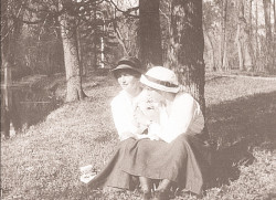 n-iaise:  Olga and Anastasia photographed smoking 