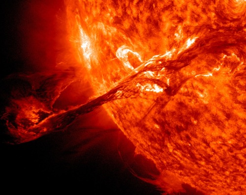 sirmitchell:   On August 31, 2012 a long filament of solar material that had been hovering in the sun’s atmosphere, the corona, erupted out into space at 4:36 p.m. EDT. The coronal mass ejection, or CME, traveled at over 900 miles per second. The CME