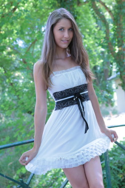 en #robe #blanche en forÃªt. Petite ballade de l'aprÃ¨s midi.