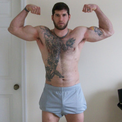realmenstink:  BEARDED, TATTED AND BUILT !!!   Hot