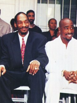  Snoop Dogg: What people don’t know is that Tupac really kept