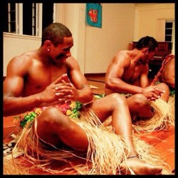 tonganswaggr:  some fijian men doing the meke, a traditional