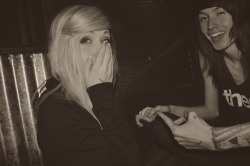 c0cainee:  i look stoned but c ‘: 