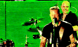 dores-mortais:  batterys:  How many faces can Lars make in 4
