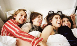 hermione:  The cast of Girls photographed by Theo Wenner 