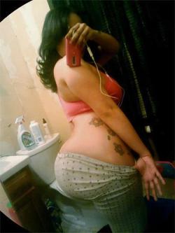 thickerisbetter:  Showoff  Show more!