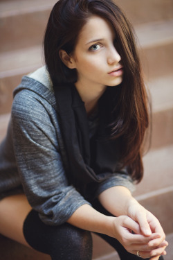  Emily Rudd by Sara Kiesling 