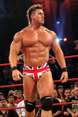 hawtwrestlers:  Holy crap, Rob Terry is hot! 