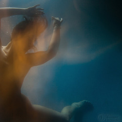 In my continuing use of underwater photography with long exposures