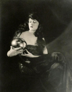 lostsplendor: Martha Mansfield, date unknown