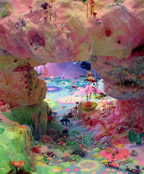  Nicole Andrijevic & Tanya Schultz - Sweet, Sweet Galaxy (2011) - sugar, pigment, polystyrene, wax, modeling clay, paper, plastic, found objects, wire, beads, glitter, and sound 