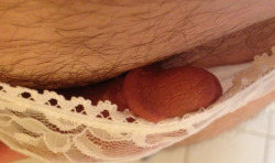 renard1117:  The femininity of lace next to the masculinity of