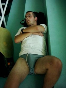 southerncrotch:  Why speedos and public naps seldom mix