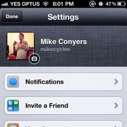 holdonihearsomebodycomin:  Kik me; i’m bored as shit! @mikecyclee