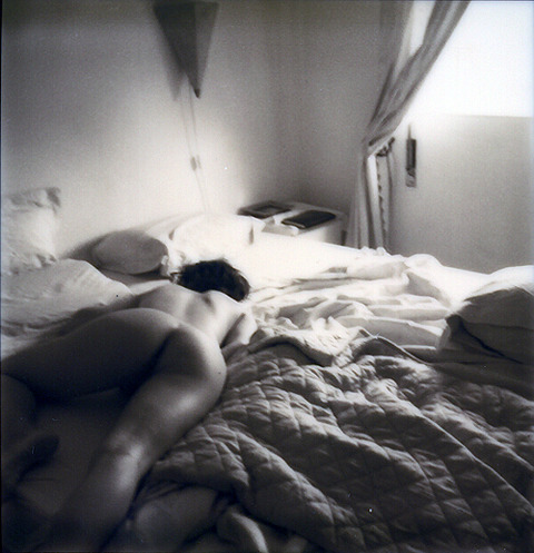 aomonte:  At homePolaroid 600 