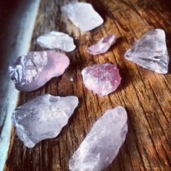 amandaxlynn:  #rosequartz #crystals (Taken with Instagram) 