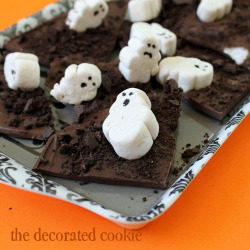 gastrogirl:  ghostly chocolate bark. 