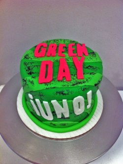 sweetavenuebakeshop:  We got an order for an awesome Green Day