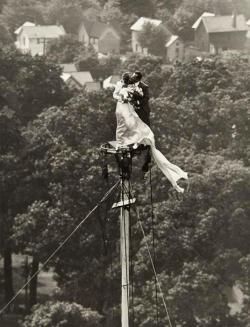 sisterwolf:  Allan Grant, Flag Pole Wedding, 1946 via 