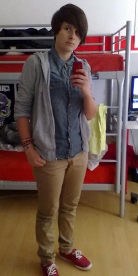 argh-ugh:  I kind of/sort of/really/TOTALLY like my outfit today.