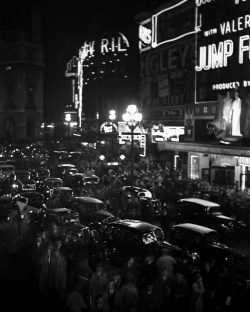 London, Picadilly 1934