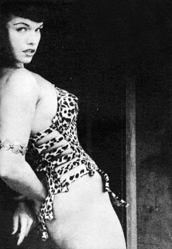 vintagegal:  Bettie Page photographed by Bunny Yeager at Africa