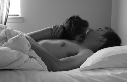 crazykissing:  sex / love / romance blog // insane sex facts